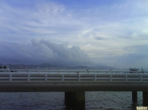 泯 ů